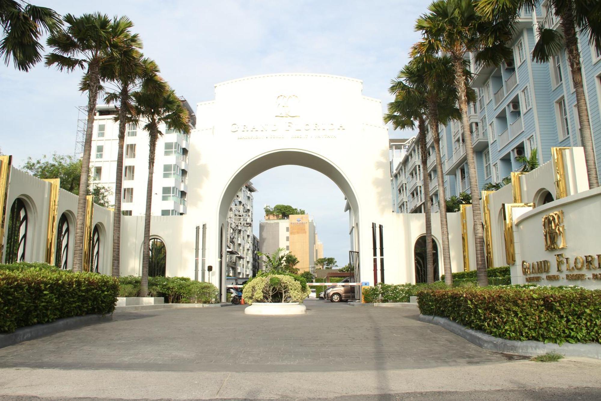 Grand Florida芭提雅带免费游泳池温泉桑拿浴和健身房瑜伽室私家海滩公寓e206 Nacsomtien Kültér fotó